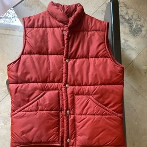 Burnt orange puffy vest, size small